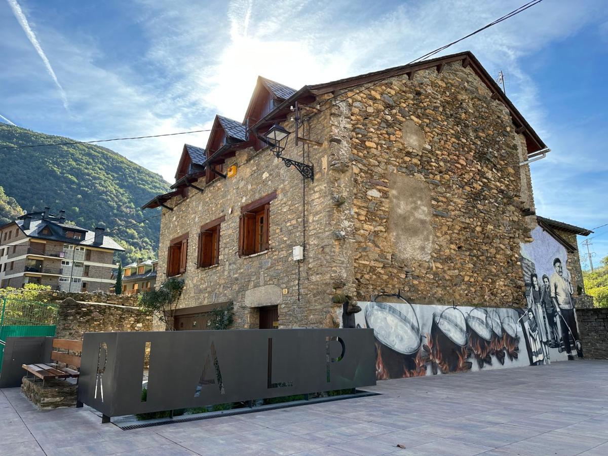 Apartament Rialp Amb Vistes Al Riu Noguera Pallaresa Екстериор снимка